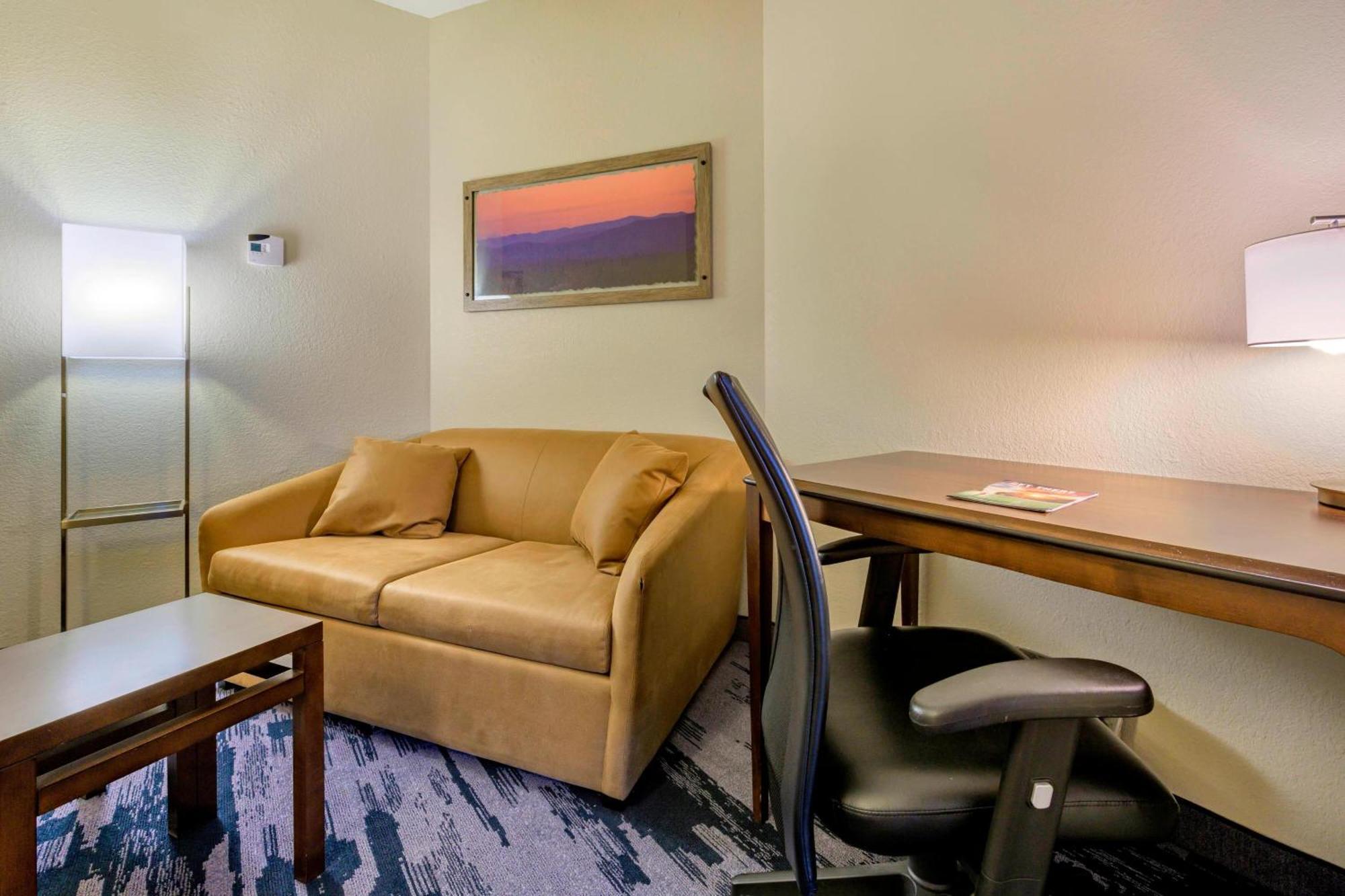 Fairfield Inn & Suites By Marriott Slippery Rock Esterno foto